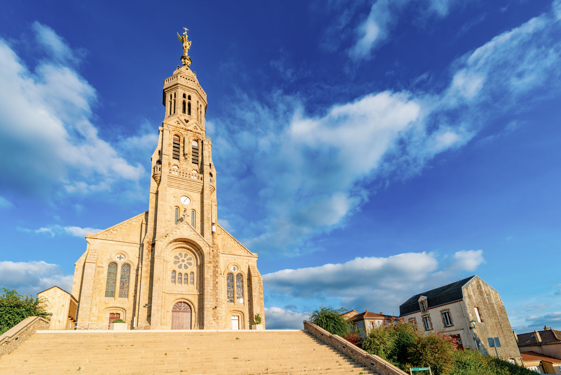 saint michel mont mercure clocher